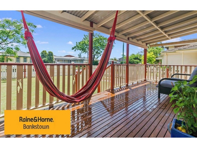 56 Derna road, Holsworthy NSW 2173