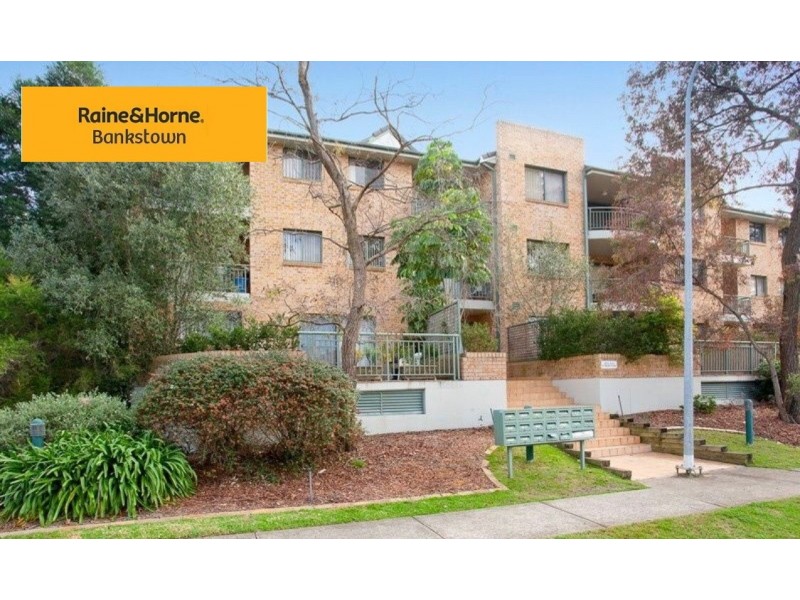 31/211 Mead  Place, Chipping Norton NSW 2170