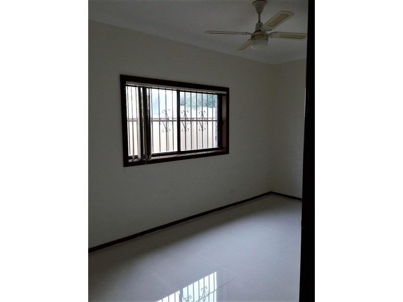 2 Binalong road, Pendle Hill NSW 2145