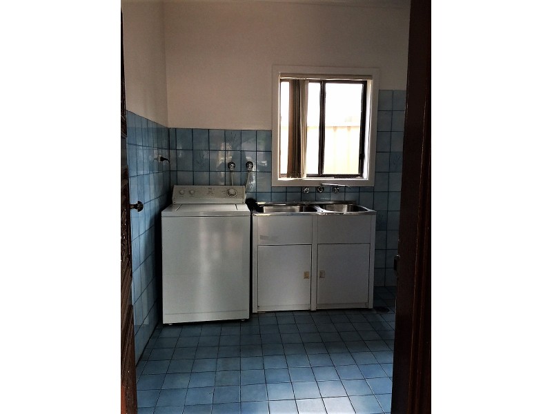 2 Binalong road, Pendle Hill NSW 2145 Floorplan