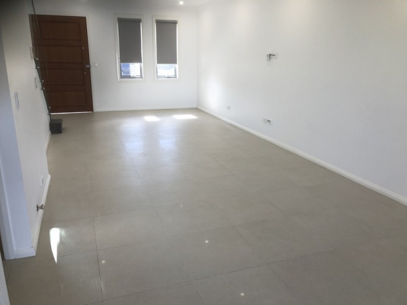 21A Hewitt Street, Greenacre NSW 2190