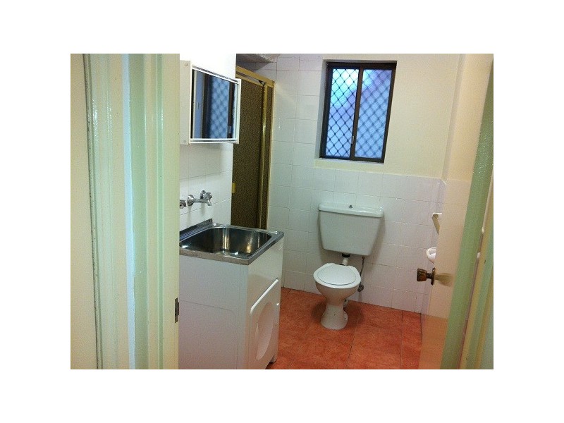 10 Sealy St, Mount Lewis NSW 2190