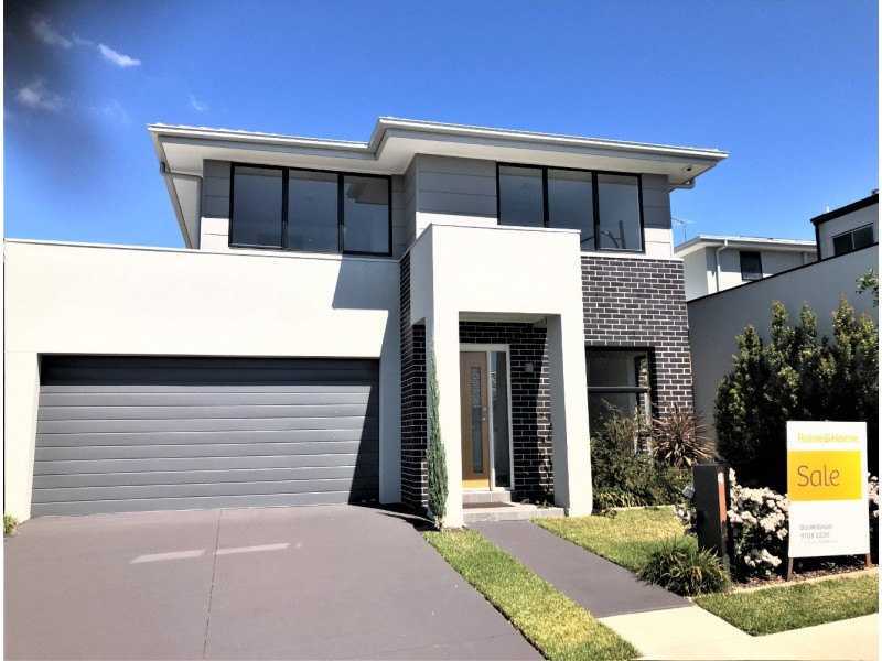 4 Bartholomew Circuit, Moorebank NSW 2170