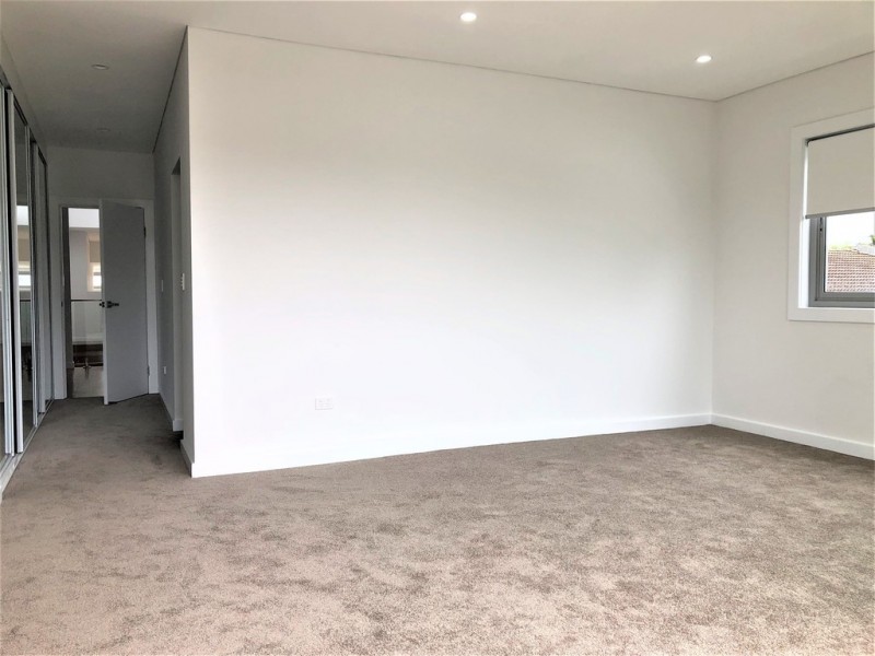 85A Maiden st, Greenacre NSW 2190