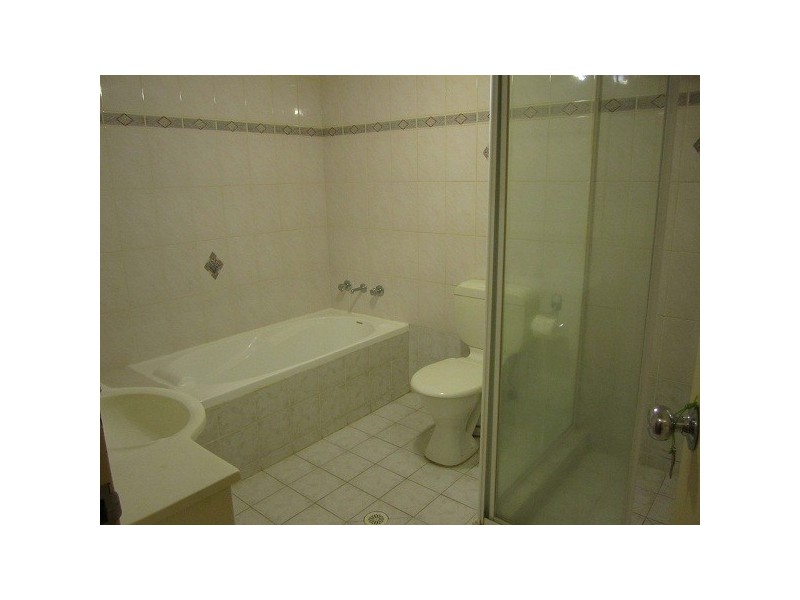 15 / 105 Meredith St, Bankstown NSW 2200