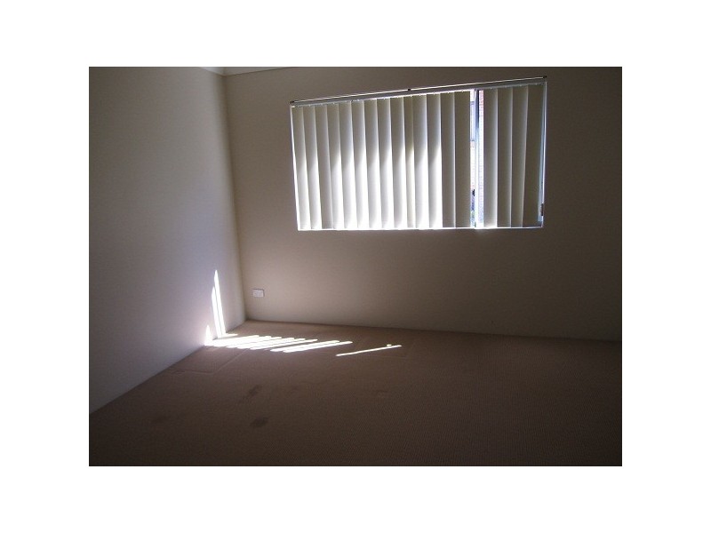 15 / 105 Meredith St, Bankstown NSW 2200