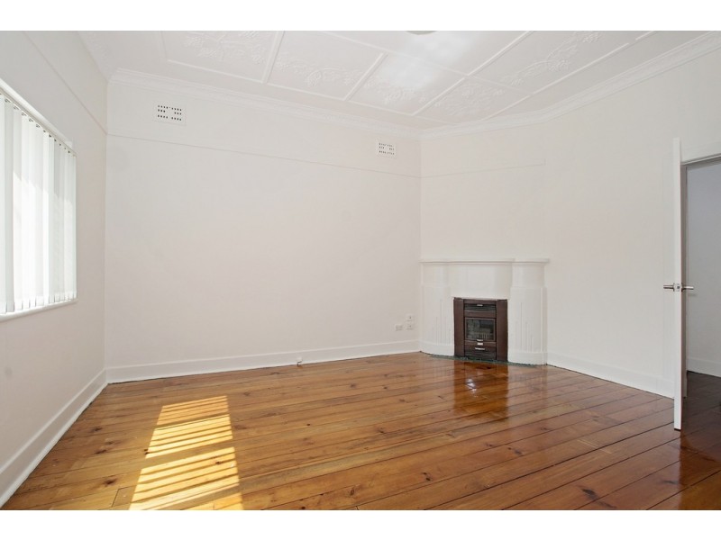 81 Broadway, Punchbowl NSW 2196