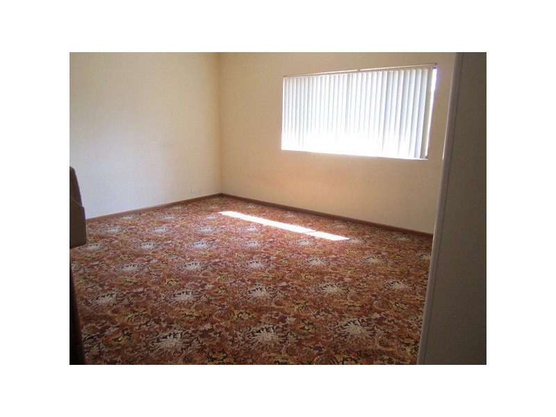 16 Hunter St, Condell Park NSW 2200