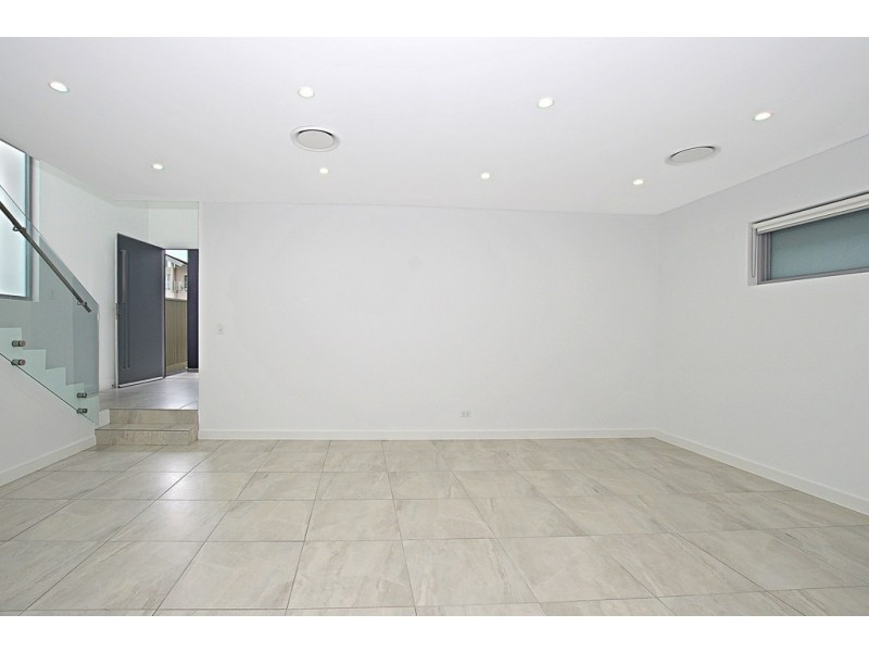 181 MIMOSA ROAD, Greenacre NSW 2190