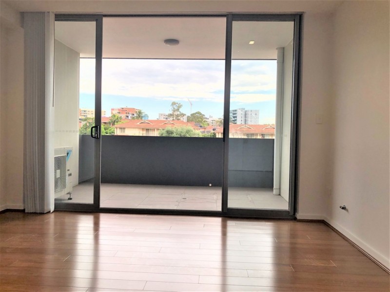 B203/27. Percy St, Bankstown NSW 2200