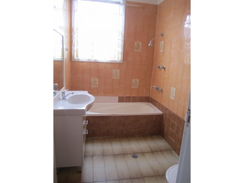 14  Percy St, Bankstown NSW 2200