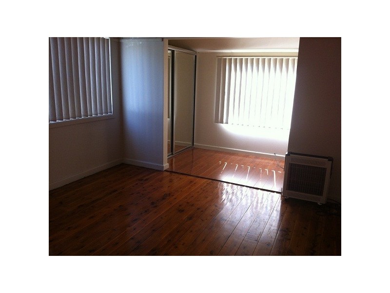 271 Hume Highway, Greenacre NSW 2190