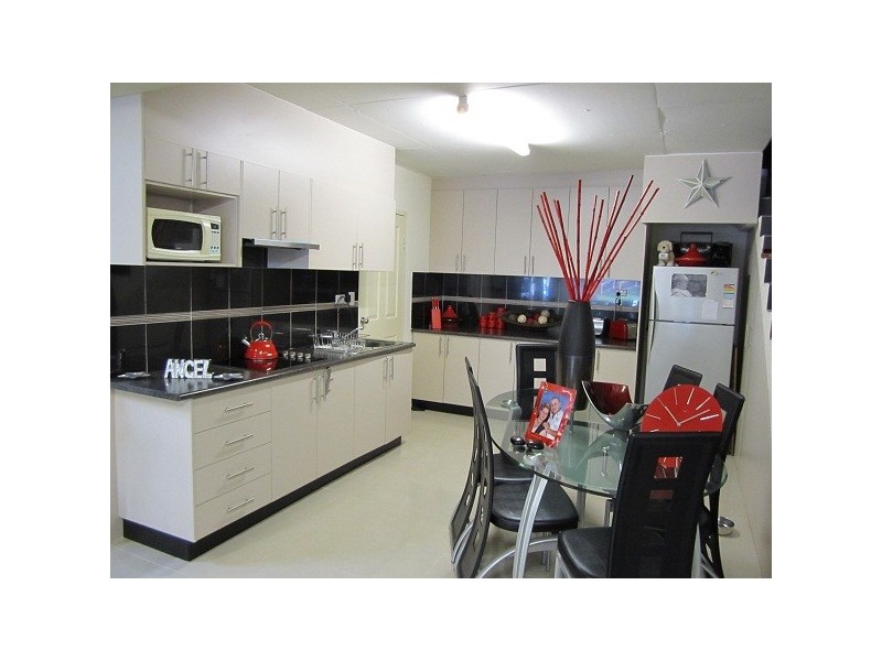 23 Caroline Cres, Georges Hall NSW 2198