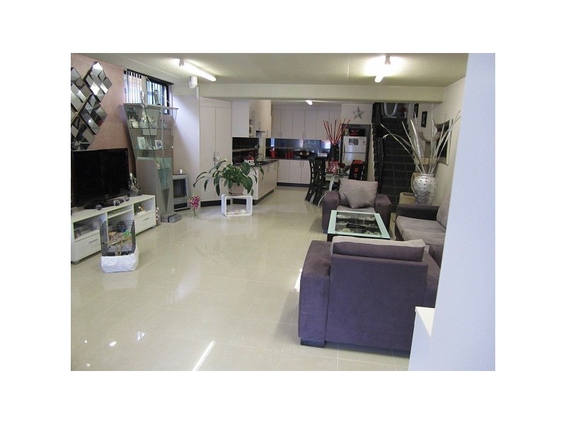 23 Caroline Cres, Georges Hall NSW 2198