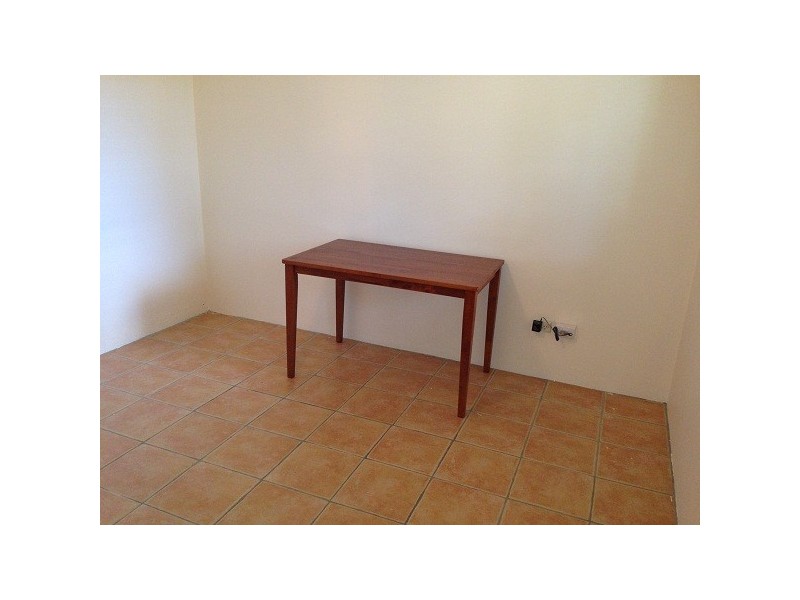 8/4  Wilkins St, Yagoona NSW 2199