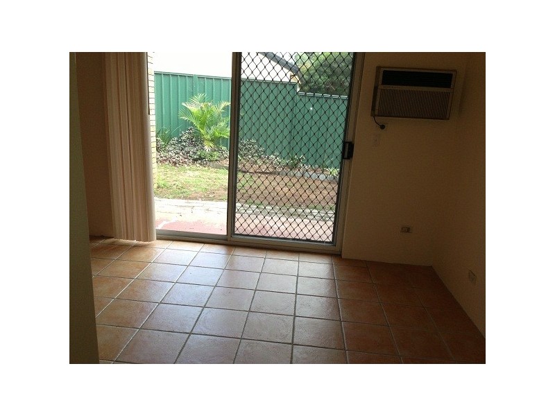 8/4  Wilkins St, Yagoona NSW 2199