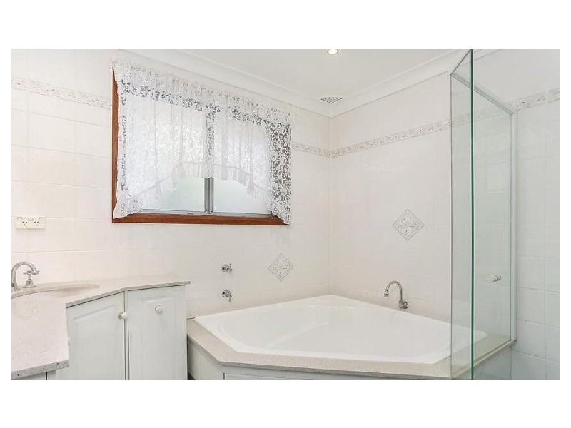 2 Oatley Place, Padstow Heights NSW 2211