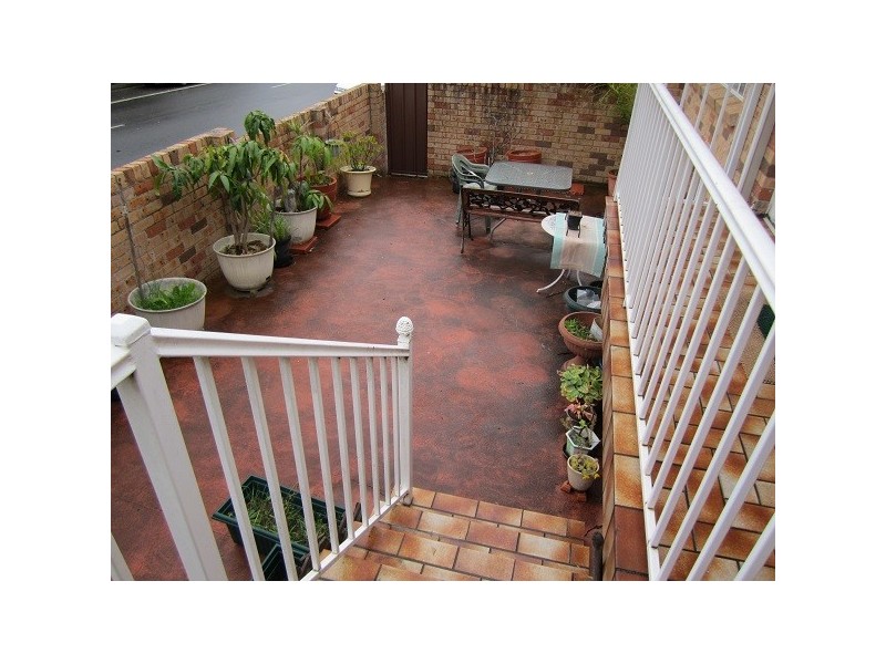 2/37 Myrtle Rd, Bankstown NSW 2200