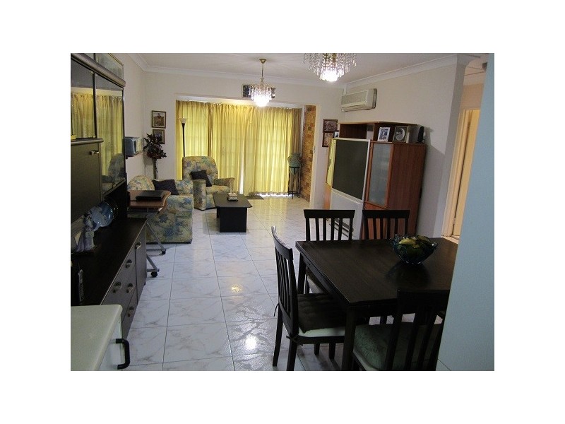 2/37 Myrtle Rd, Bankstown NSW 2200