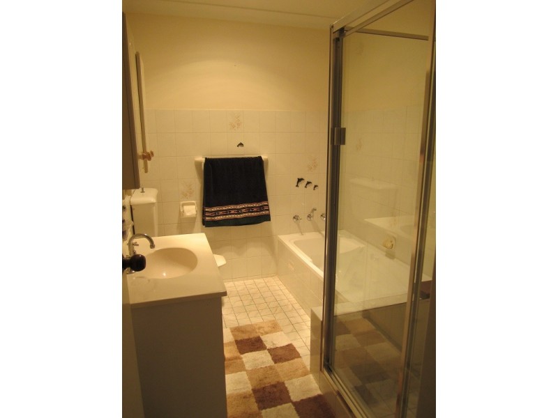 2/37 Myrtle Rd, Bankstown NSW 2200