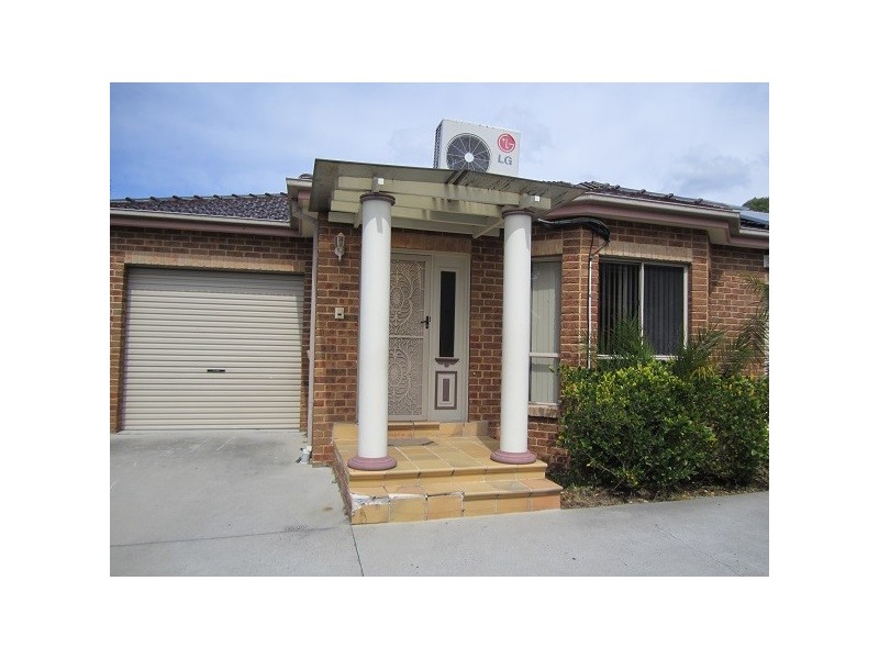 2/54  Boronia Rd, Greenacre NSW 2190