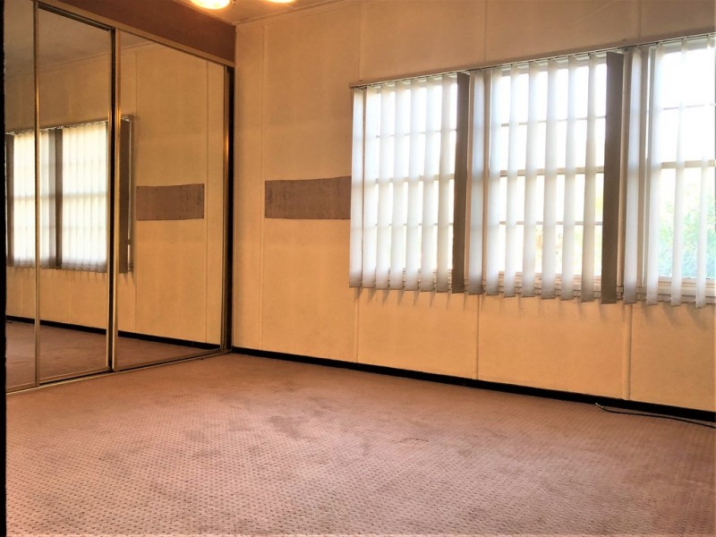 36 KAWANA STREET, Bass Hill NSW 2197