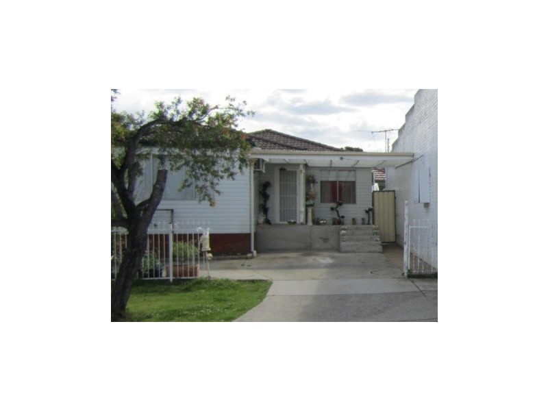 66  William St, Condell Park NSW 2200