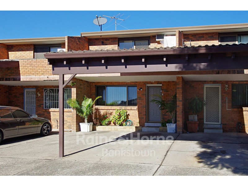 4/209 Hume highway, Greenacre NSW 2190