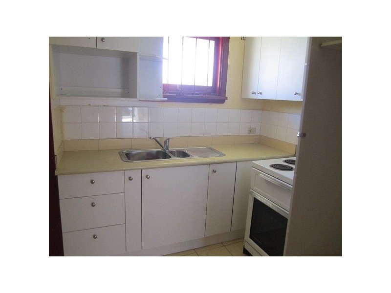 4/90  griffiths ave, Bankstown NSW 2200