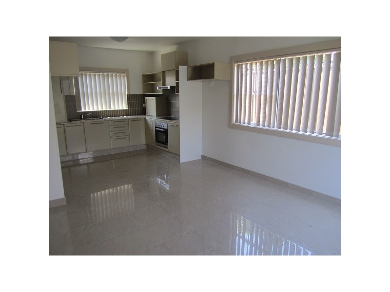 8 David Street, Greenacre NSW 2190