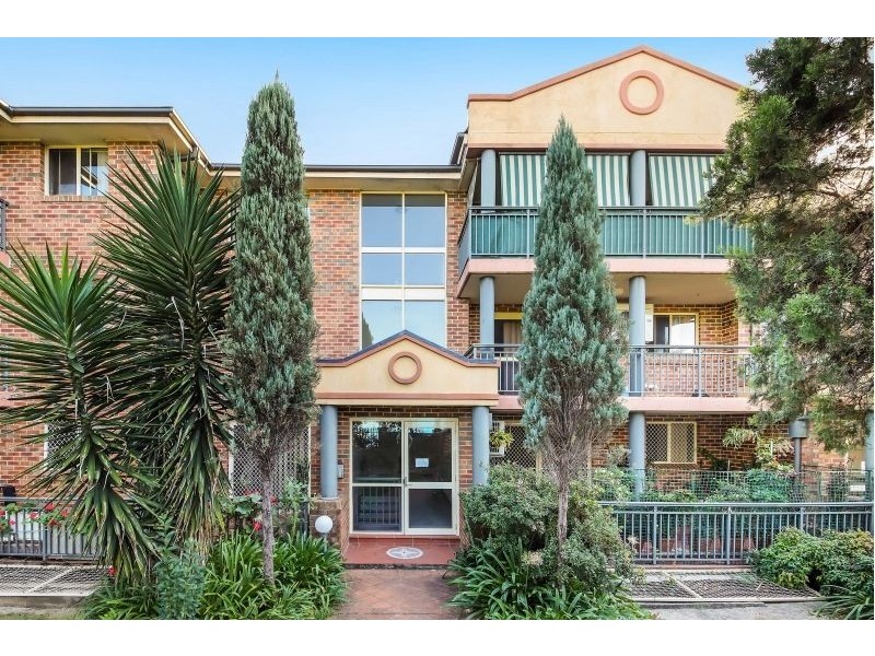 9/2b Myrtle Rd, Bankstown NSW 2200
