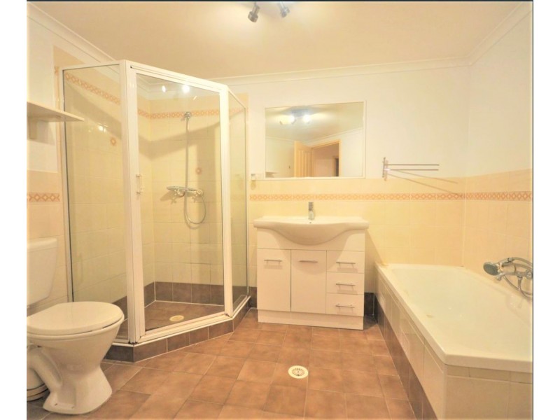 9/2b Myrtle Rd, Bankstown NSW 2200