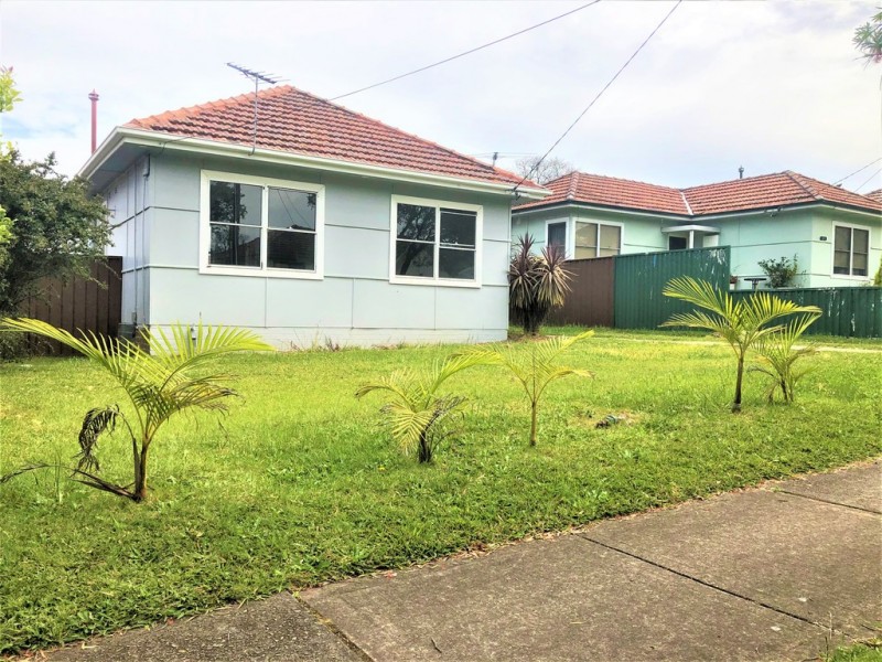 33 WILBUR STREET, Greenacre NSW 2190