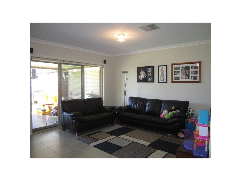 199  Woods Rd, Yagoona NSW 2199