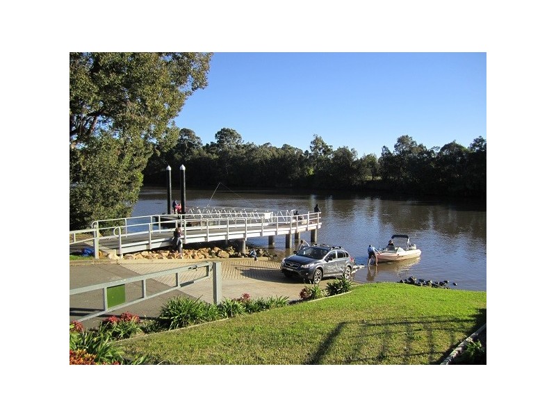 248B Henry Lawson Drive, Georges Hall NSW 2198