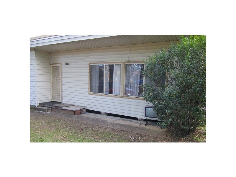 248 Henry Lawson Dr, Georges Hall NSW 2198
