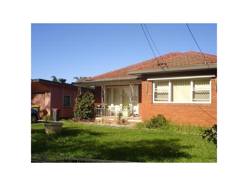 17 Curtis  Rd, Chester Hill NSW 2162
