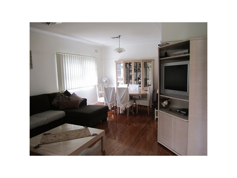 17 Curtis  Rd, Chester Hill NSW 2162