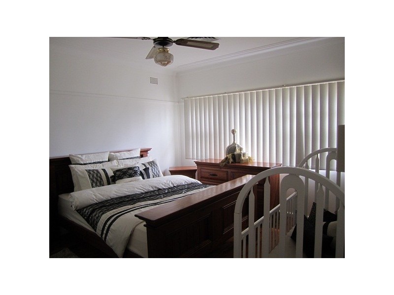 17 Curtis  Rd, Chester Hill NSW 2162