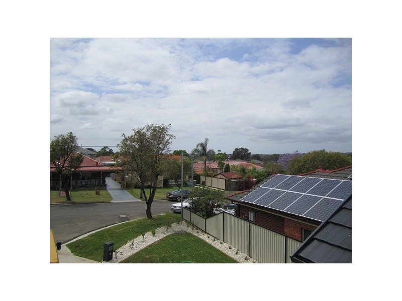 2 Laurel Cres, Revesby NSW 2212