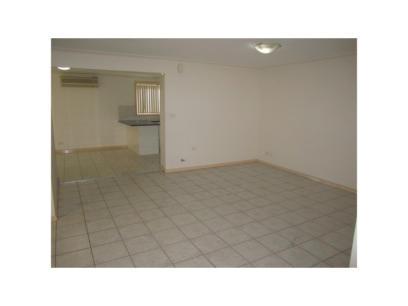 2/13 Urunga Parade, Wiley Park NSW 2195