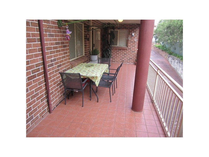 3/3-5 Shenton Avenue, Bankstown NSW 2200