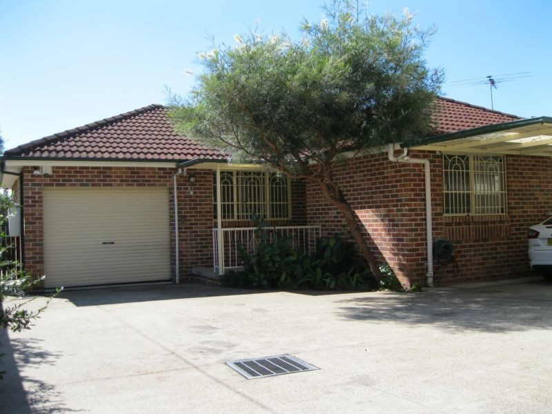 2/17 Claribel Street, Bankstown NSW 2200
