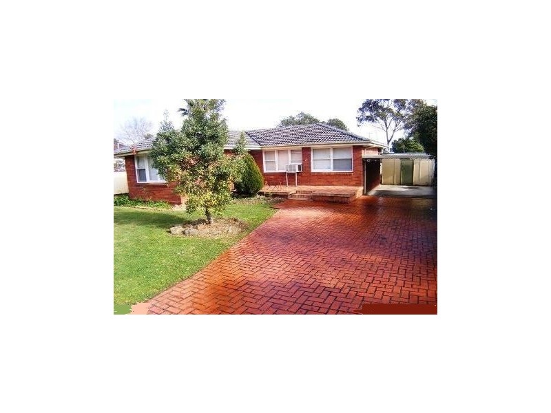 13 Lewis Street, Bradbury NSW 2560