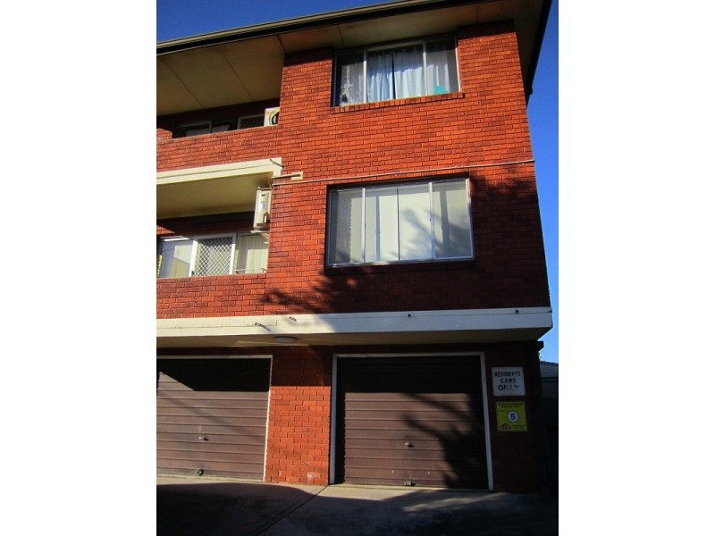 1 / 76 Rossmore Ave, Punchbowl NSW 2196