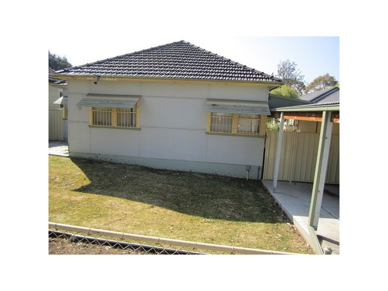 47 HILLCREST AVE, Greenacre NSW 2190