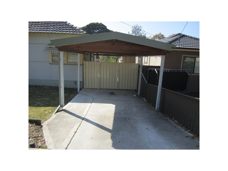 47 HILLCREST AVE, Greenacre NSW 2190