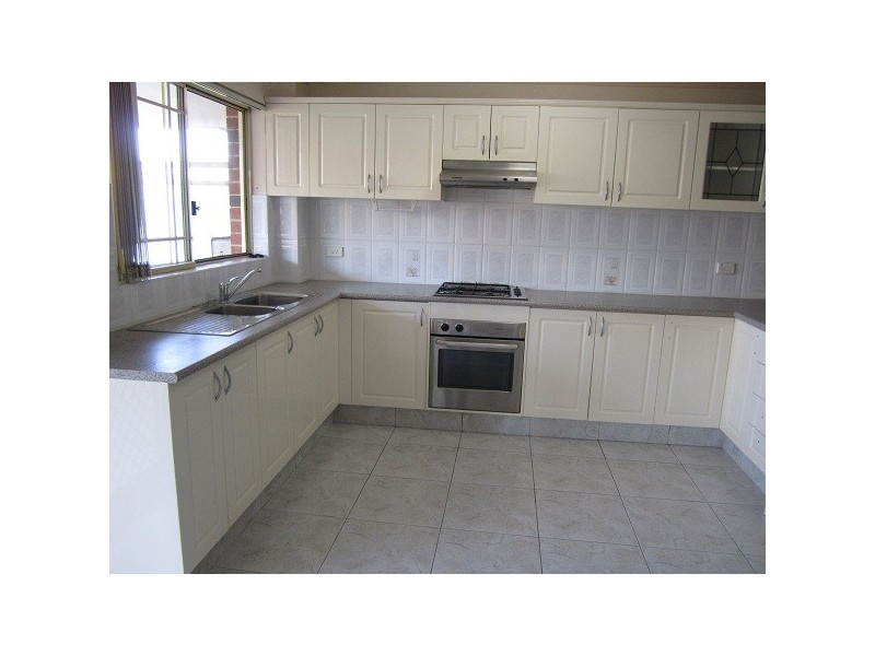 17/8-12 Bungalow Cres, Bankstown NSW 2200