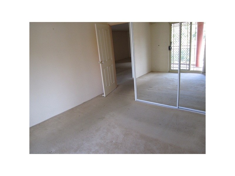 17/8-12 Bungalow Cres, Bankstown NSW 2200