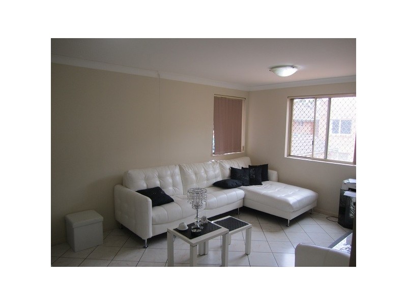 32 /1 -9 Rickard Rd, Bankstown NSW 2200